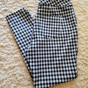 SO Monochrome Checkered High Rise Leggings